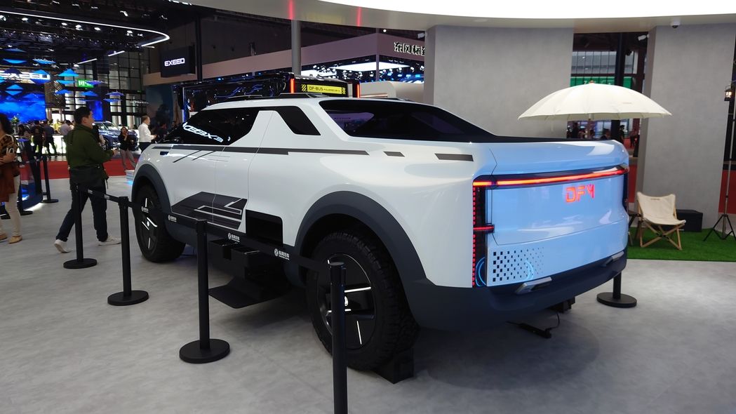 Dongfeng Elektro-Pick-up-Truck