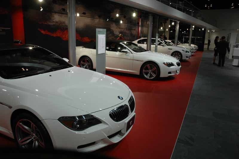 PHOTOAUTOSHOW_109001_PH_3_0.jpg