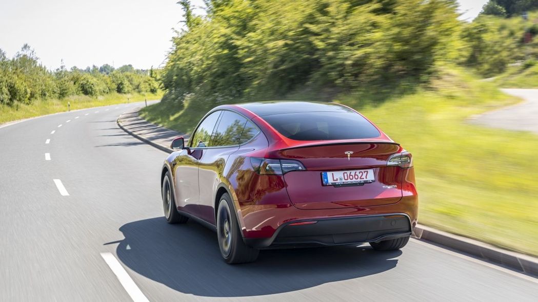 Tesla Model Y: