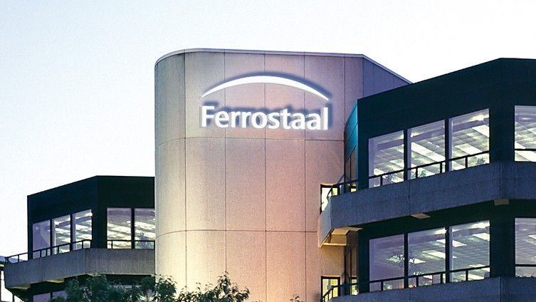 Ferrostaal Schriftzug: