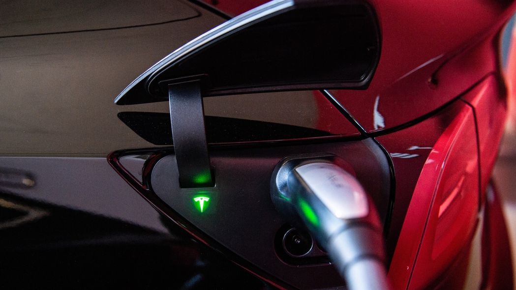 Elektromobilität, E-Mobilität, E-Auto, Ladesäule,