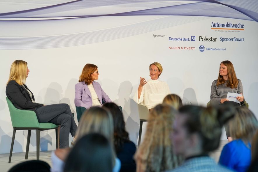 Jana Strieze, Barbara Burghardt, Friederike Kienitz