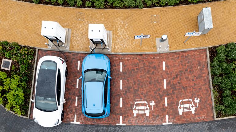 Elektroautos beim Aufladen