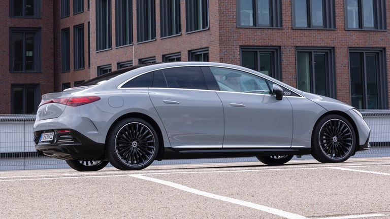 Mercedes EQE