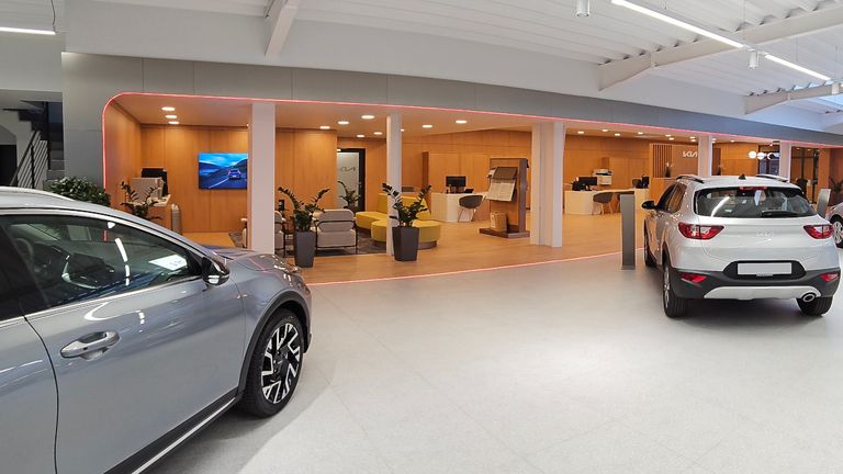 Kia-Showroom