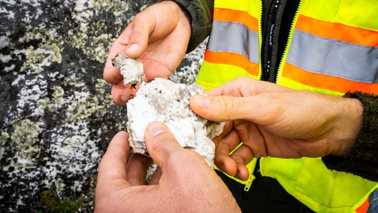 Lithium aus dem Shaakichiuwaanaan-Projekt in Kanada