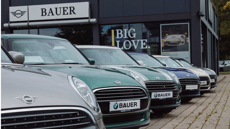 Mini-Showroom Autohausgruppe Bauer