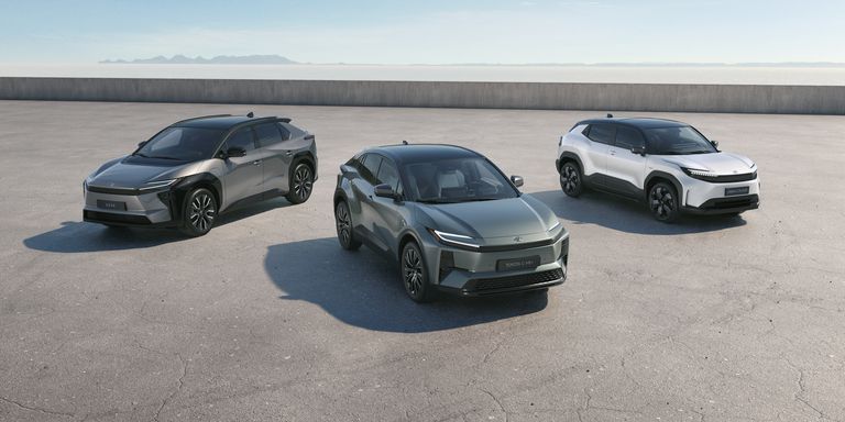 Neuer Toyota bZ4X, C-HR+ und Urban Cruiser. 